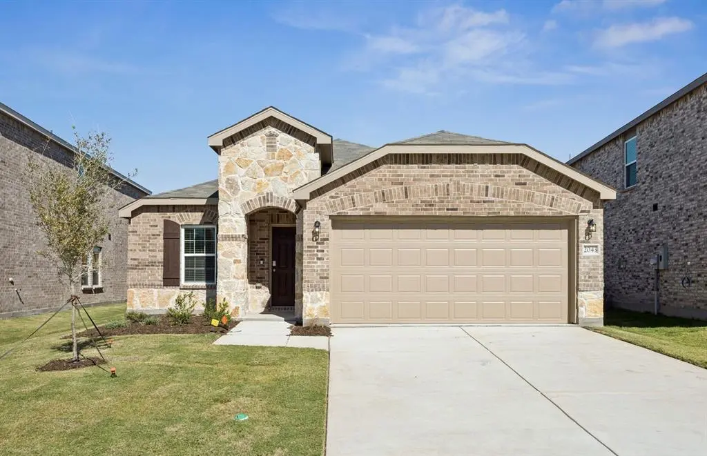 2043 Pleasant Knoll Circle, Forney, TX 75126