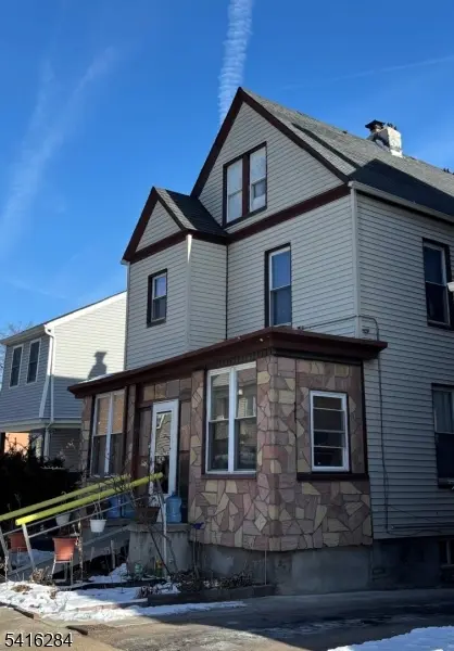 280 Lincoln St, East Orange City, NJ 07017