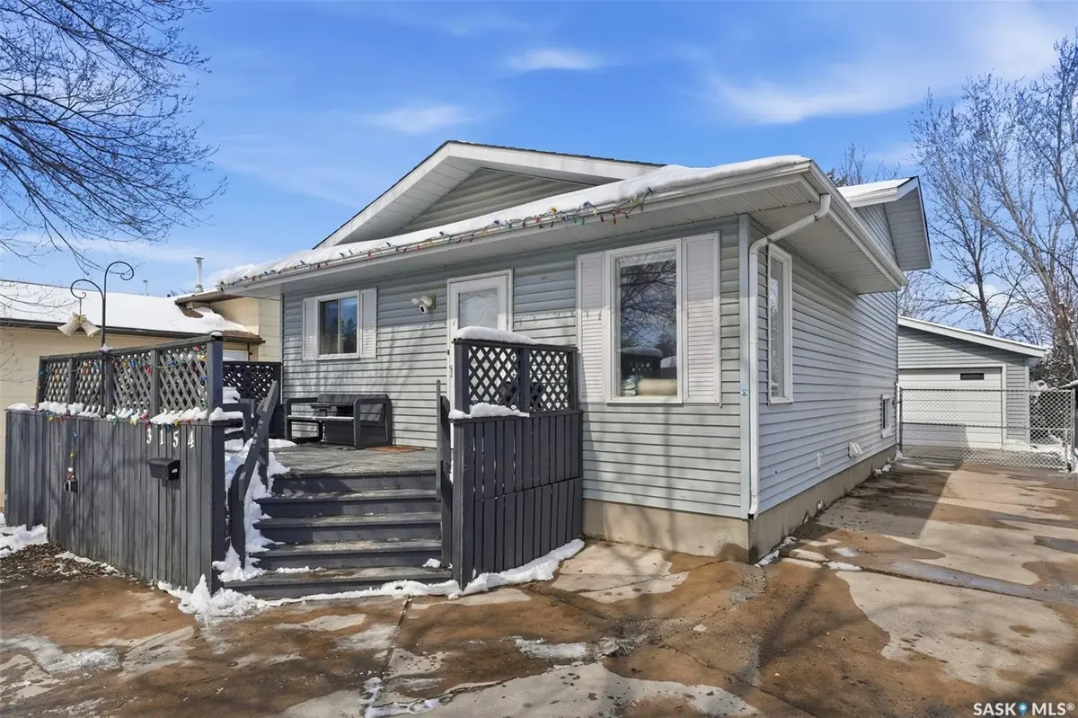 3154 33rd STREET W, Saskatoon, SK S7L 6V5