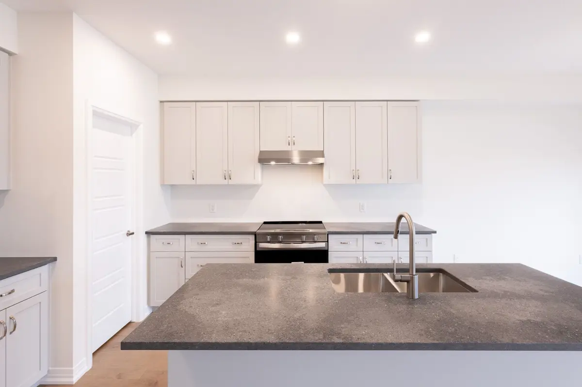 118 Imrie RD, Centre Wellington, ON N0B 1S0