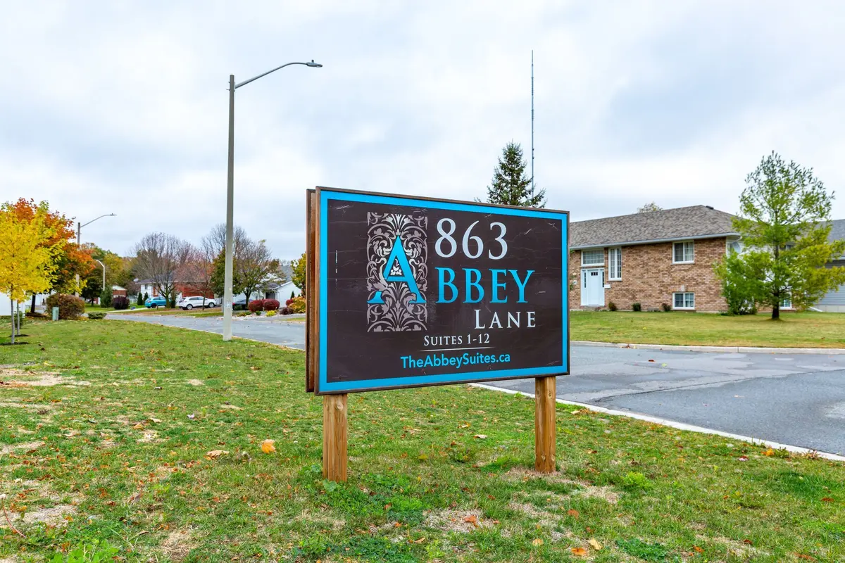 863 Abbey LN #202, Peterborough, ON K9H 0J3