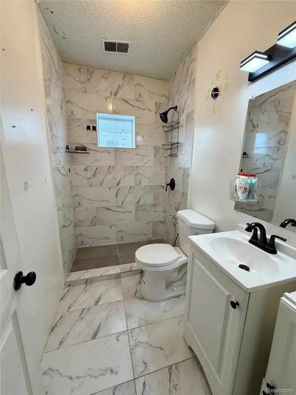 1310 Alvord AVE, Flint, MI 48507