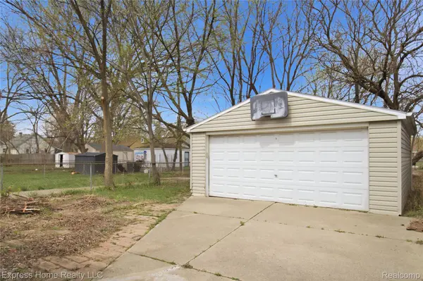 7569 Westminster AVE, Warren, MI 48091