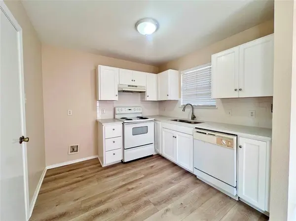 1311 Nolte Drive, Dallas, TX 75208