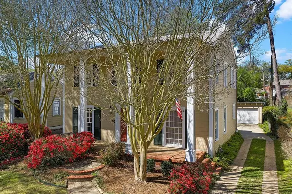 3842 Creswell Avenue, Shreveport, LA 71106