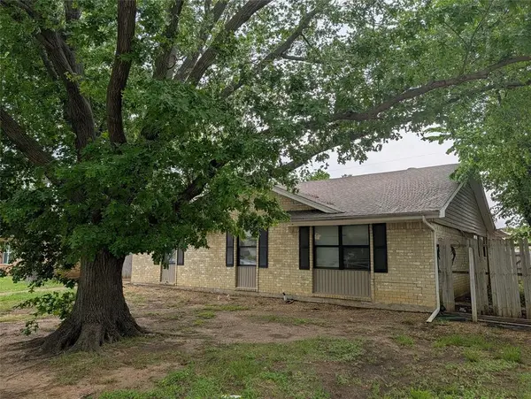 1250 Granada Lane, Lewisville, TX 75067