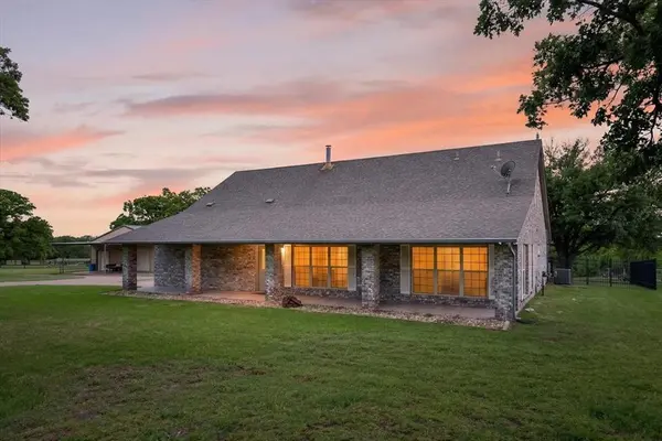 4609 Slayton Road, Cleburne, TX 76031
