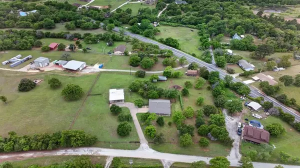 4609 Slayton Road, Cleburne, TX 76031