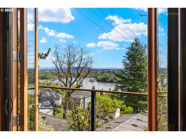 7604 S HOOD AVE, Portland, OR 97219