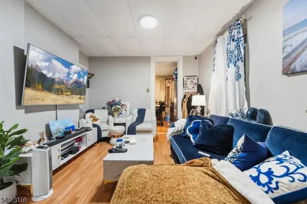 123 47Th St, Union City, NJ 07087