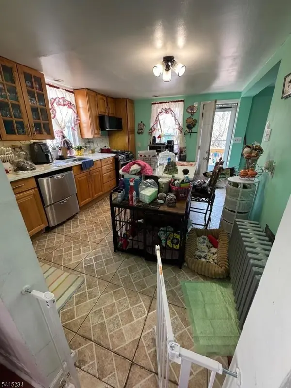 280 Lincoln St, East Orange City, NJ 07017