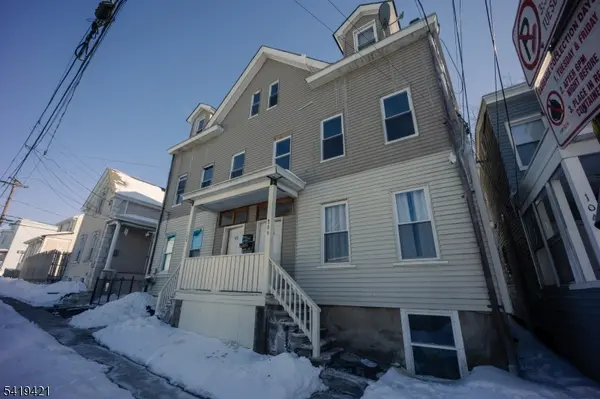 106-108 N 8Th St, Paterson City, NJ 07522