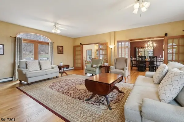 64 Fords Rd, Randolph Twp., NJ 07869