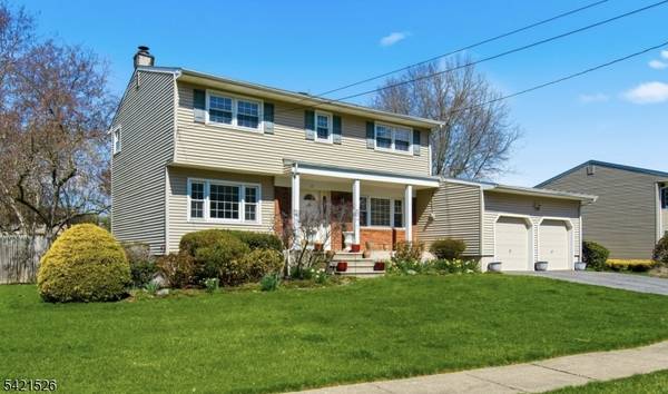 57 Clover Hill Dr, Mount Olive Twp., NJ 07836