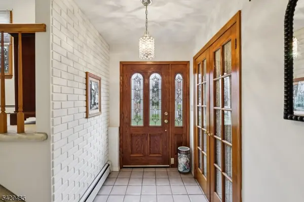 114 Pawnee Rd, Cranford Twp., NJ 07016