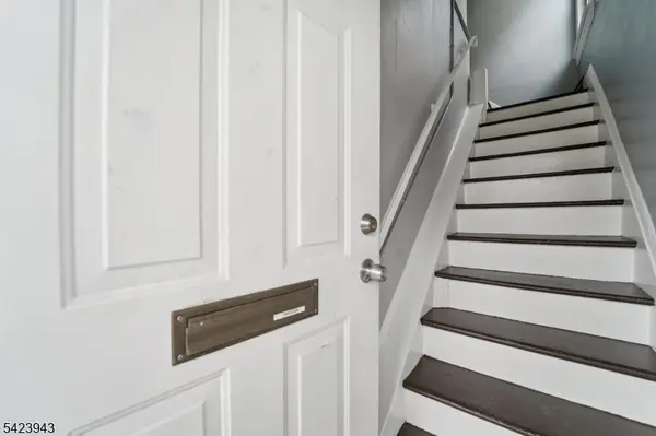 50 Riggs Pl #2, West Orange Twp., NJ 07052