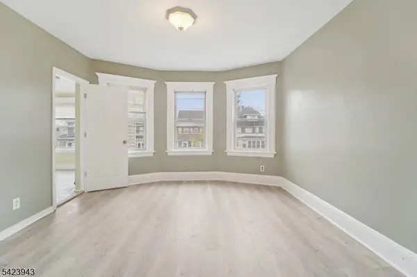 50 Riggs Pl #2, West Orange Twp., NJ 07052