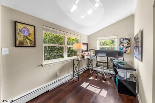 38 Falcon Dr, Mount Olive Twp., NJ 07828