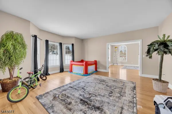 201 Sidney Rd, Franklin Twp., NJ 08867