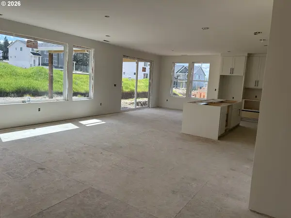 14902 Pomidor PL, Oregon City, OR 97045