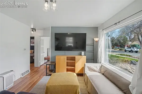 2432 N Royer ST, Colorado Springs, CO 80907