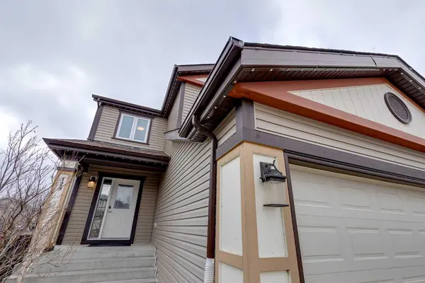 129 Sagewood LNDG SW, Airdrie, AB T4B 3N4