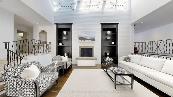 62 Wimpole DR, Toronto C12, ON M2L 2L3