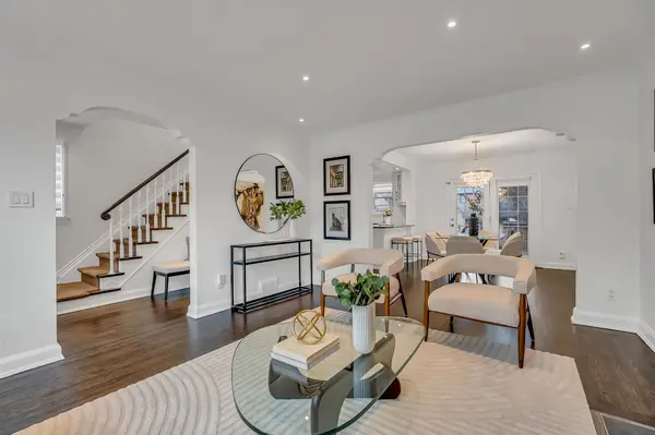 49 Romney RD, Toronto C07, ON M3H 1H4