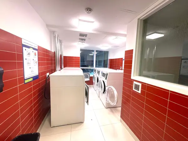 231 College ST #304R, Toronto C01, ON M5T 1R4