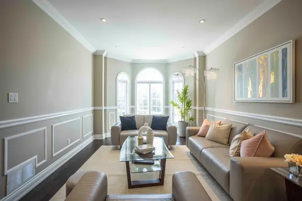 84 Bowles DR, Ajax, ON L1T 4B6