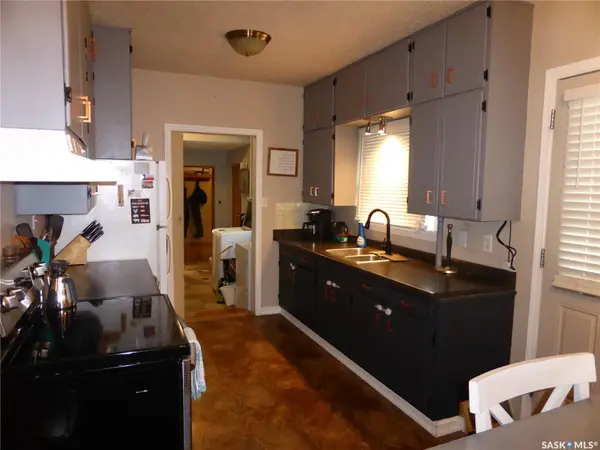 260 1st AVENUE E, St. Walburg, SK S0M 2T0