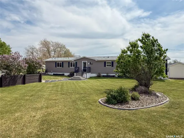 306 2nd AVENUE W, Climax, SK S0N 0A7