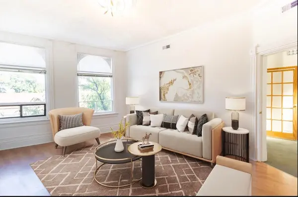 2963 Dundas ST W, Toronto W02, ON M6P 1Z2