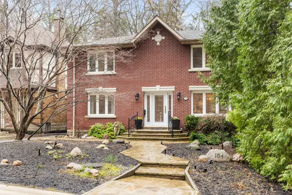 164 Morningside AVE, Toronto W01, ON M6S 1E3