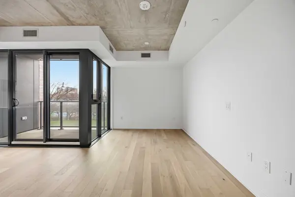 2625 Dundas ST W #308, Toronto W02, ON M6P 0C5