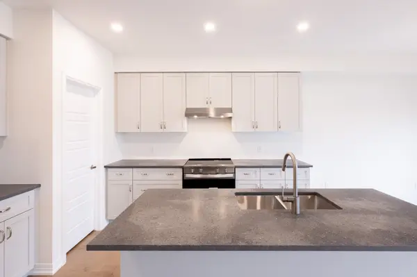 118 Imrie RD, Centre Wellington, ON N0B 1S0