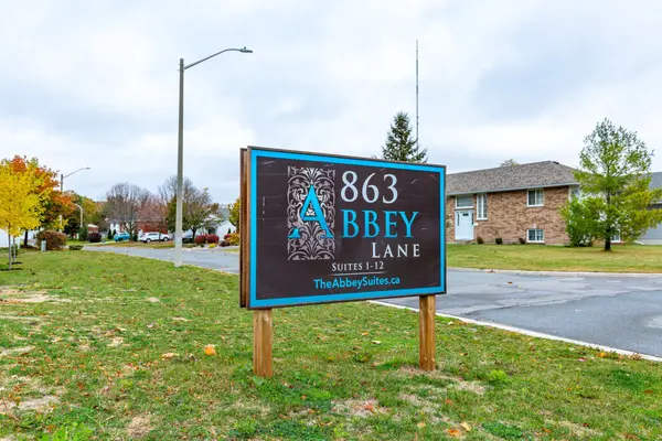 863 Abbey LN #202, Peterborough, ON K9H 0J3