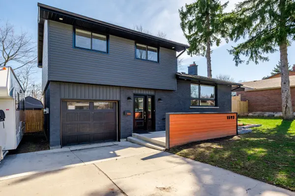 1593 Westbrook DR, Peterborough, ON K9J 6R6