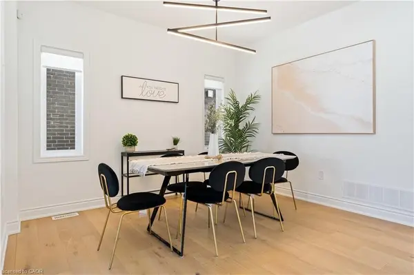 66 Cesar PL, Hamilton, ON L9G 0G3