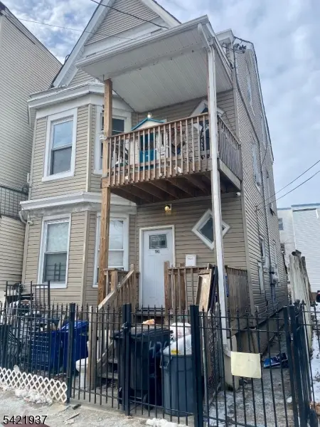 426 E 18Th St, Paterson City, NJ 07524