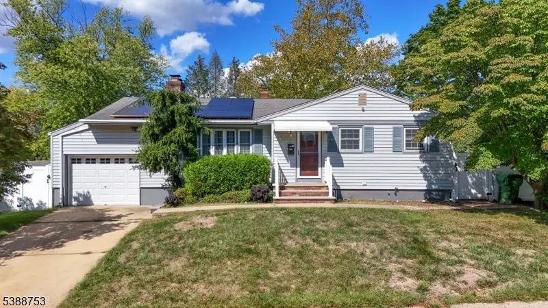 35 Rieder Rd, Edison Twp., NJ 08817