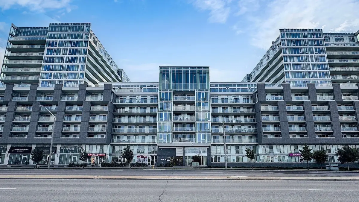 565 Wilson AVE #806, Toronto C06, ON M3H 0C6