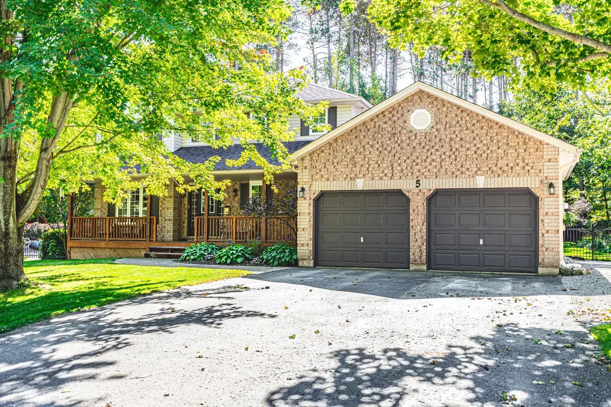 5 Campbell CT, Springwater, ON L0L 1V0