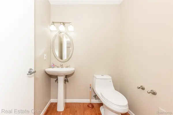 6427 RICHARD RUN #10, West Bloomfield Charter Township, MI 48322