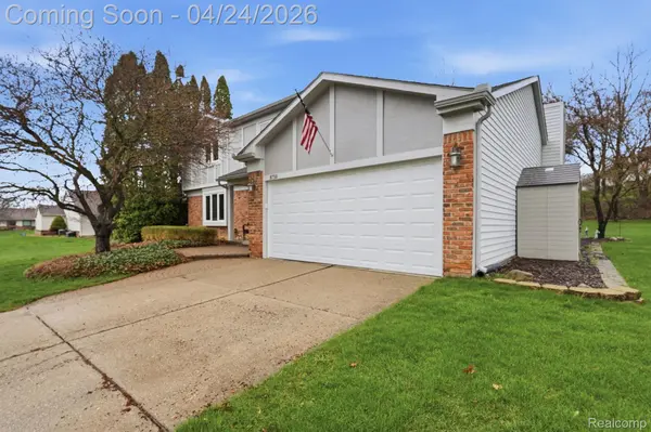 8750 Williamsport DR, White Lake Charter Township, MI 48386