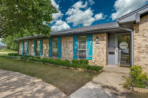 1023 N Leslie Avenue, Sherman, TX 75092