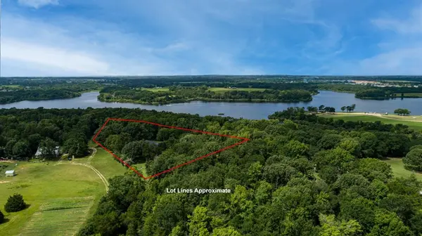 875 Arnold Paul Road, Canton, TX 75103