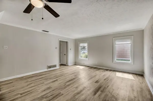 1017 Hoke Smith Drive, Dallas, TX 75224