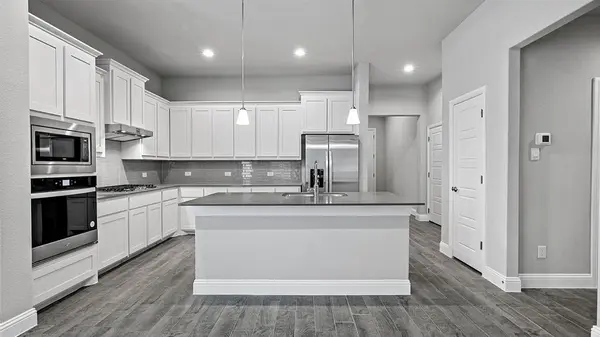 10825 BLOODSTONE Drive, Fort Worth, TX 76036