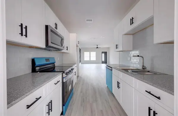 116 Bowie Street, Mabank, TX 75156